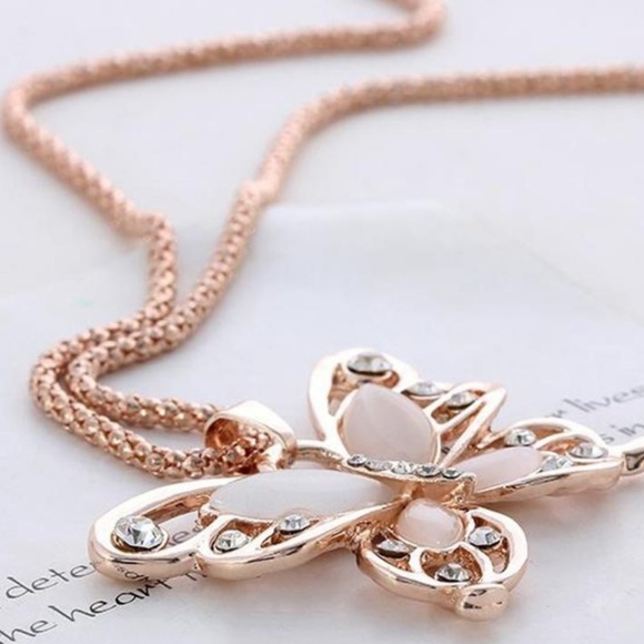 ▫️ Butterfly Sweater Necklace. - Picture 5 of 7